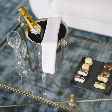 וואי Chateau De L'Aile- Boutique Suites מראה חיצוני תמונה